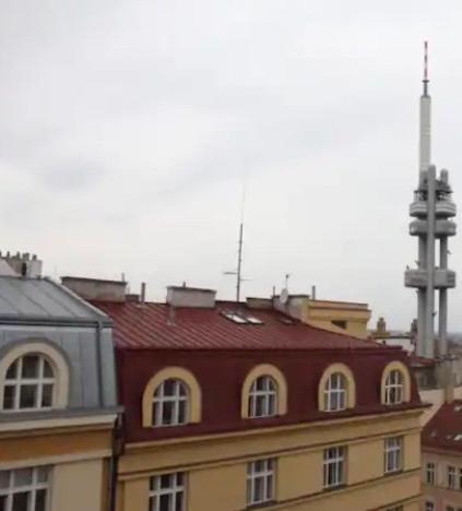 Lenka'S Cozy Red Studio + Lenka'S Cozy Gold Apartment Praga Exterior foto